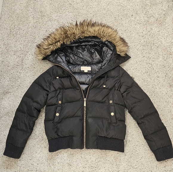 Michael Kors Puffer Jacket - Picture 2 of 7